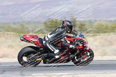 media/Dec-04-2025-Racers Edge (Thu) [[5ebc9f124d]]/3-B Group/5-Session 2 Turn 2 inside Speed Pans/